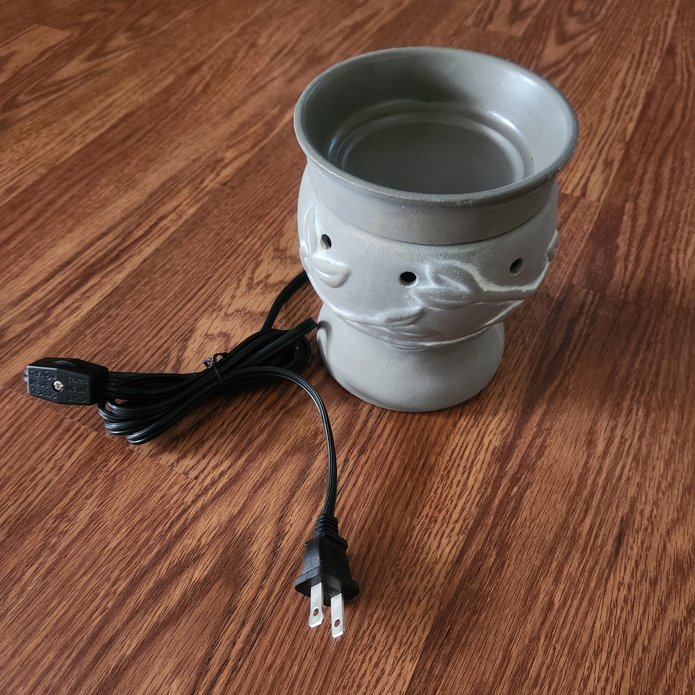 Scentsy Silver Electric Wax Warmer